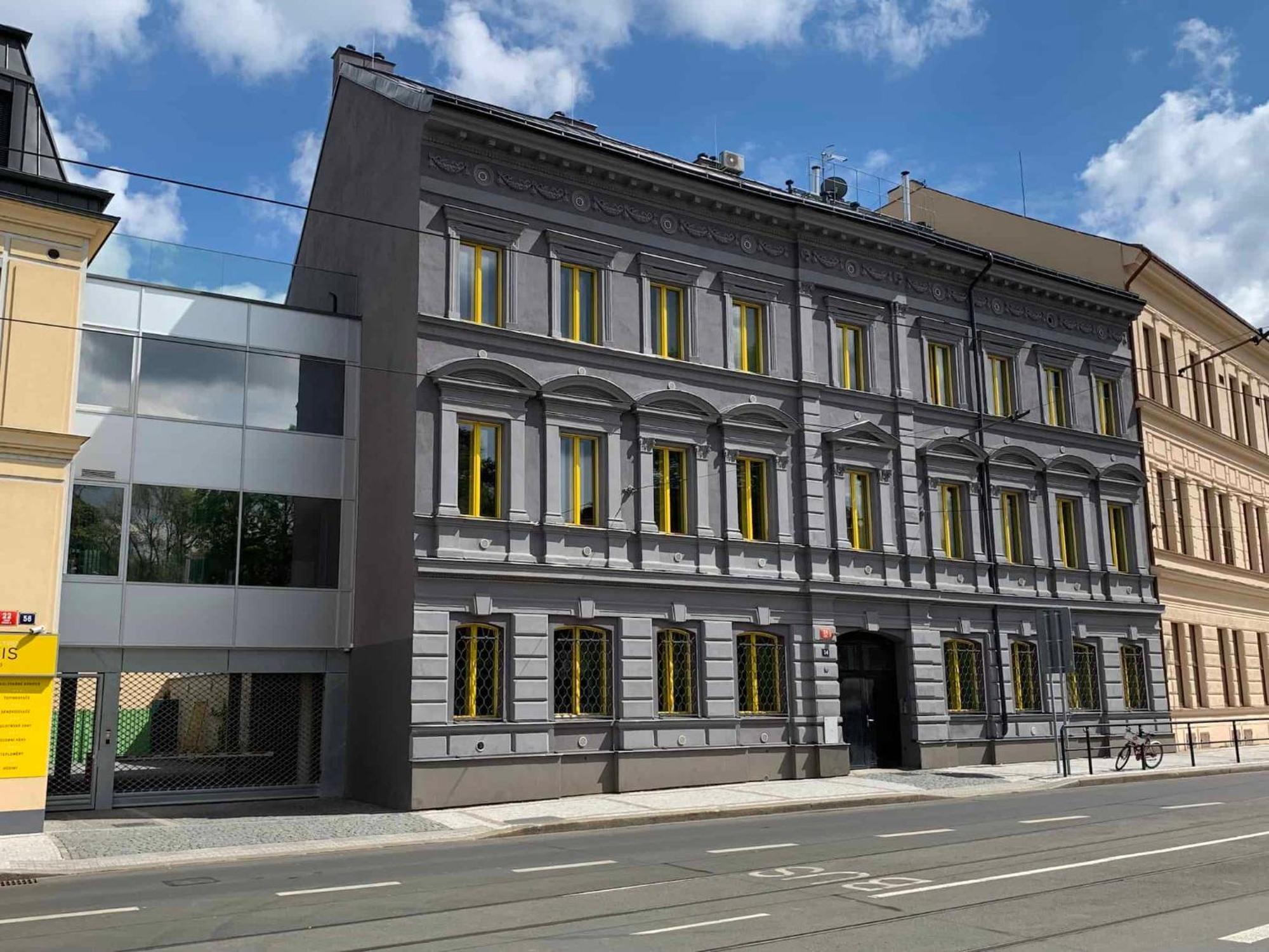 Apartment Lyly - Modern With Free Parking Prag